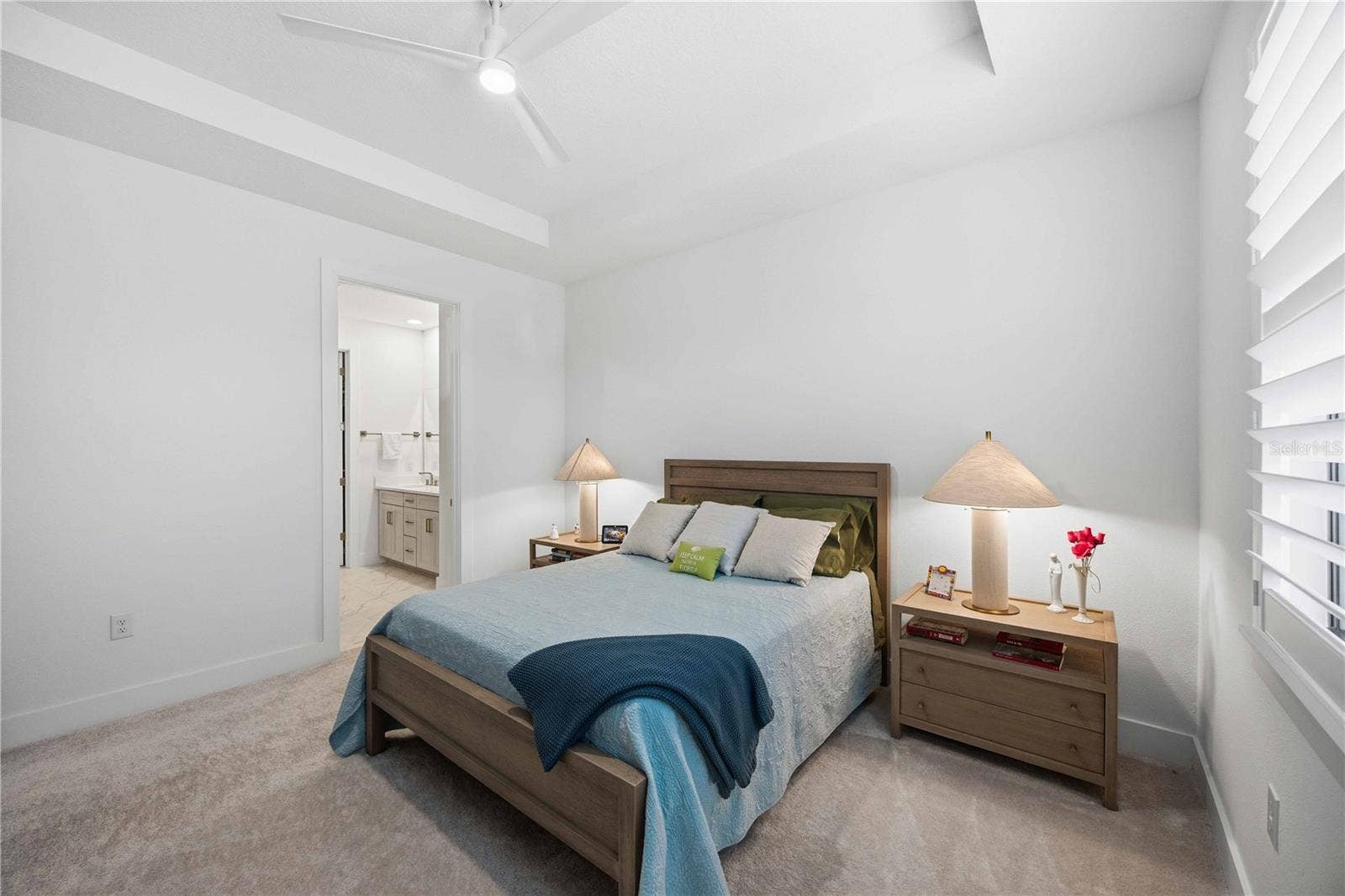 18652 DAYSPRING PLACE, Venice, FL 34293 Primary bedroom.
