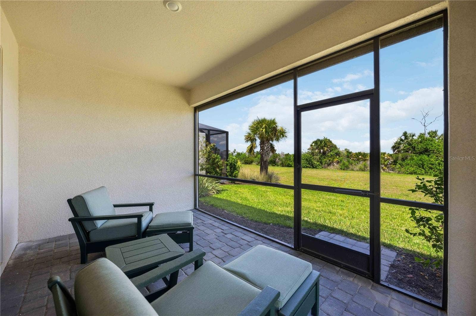 18652 DAYSPRING PLACE, Venice, FL 34293 Screened in Lanai