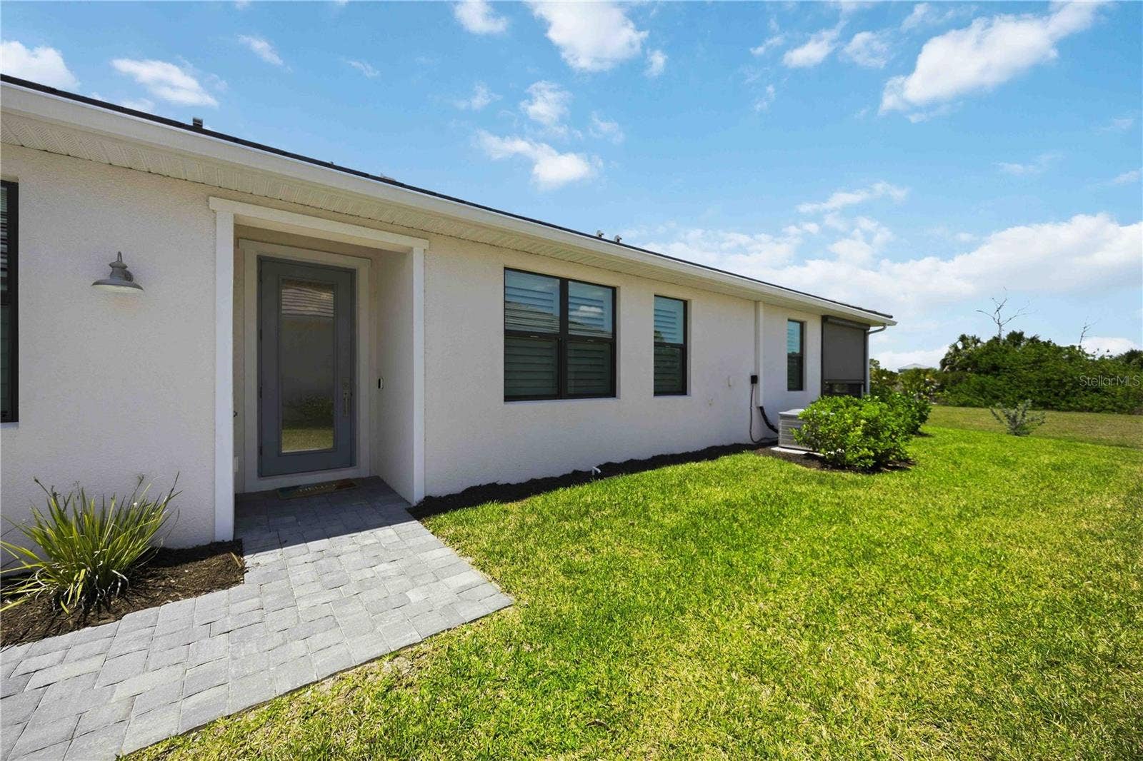 18652 DAYSPRING PLACE, Venice, FL 34293 Entry