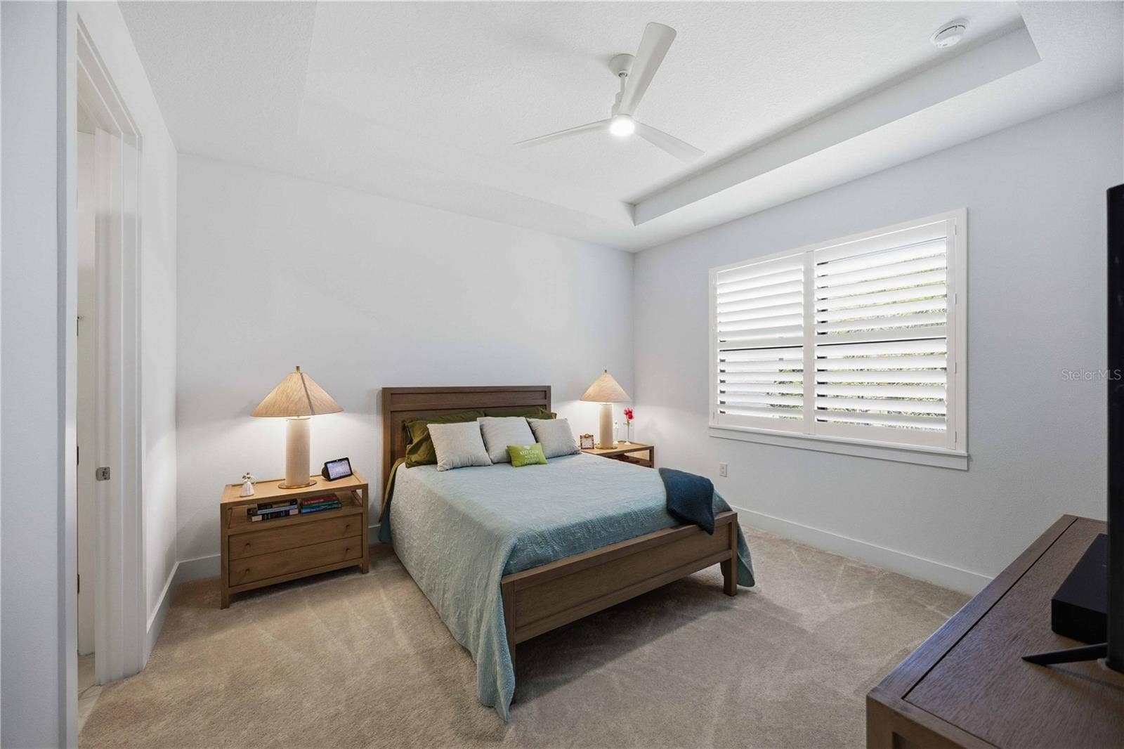 18652 DAYSPRING PLACE, Venice, FL 34293 Primary bedroom.