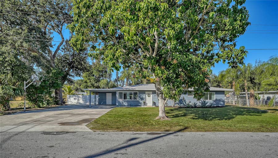 Property photo for 209 BRIGGS COURT, Sarasota, FL