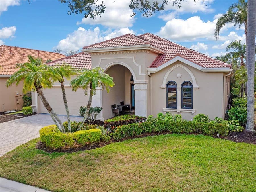 Property photo for 5142 COTE DU RHONE WAY, Sarasota, FL