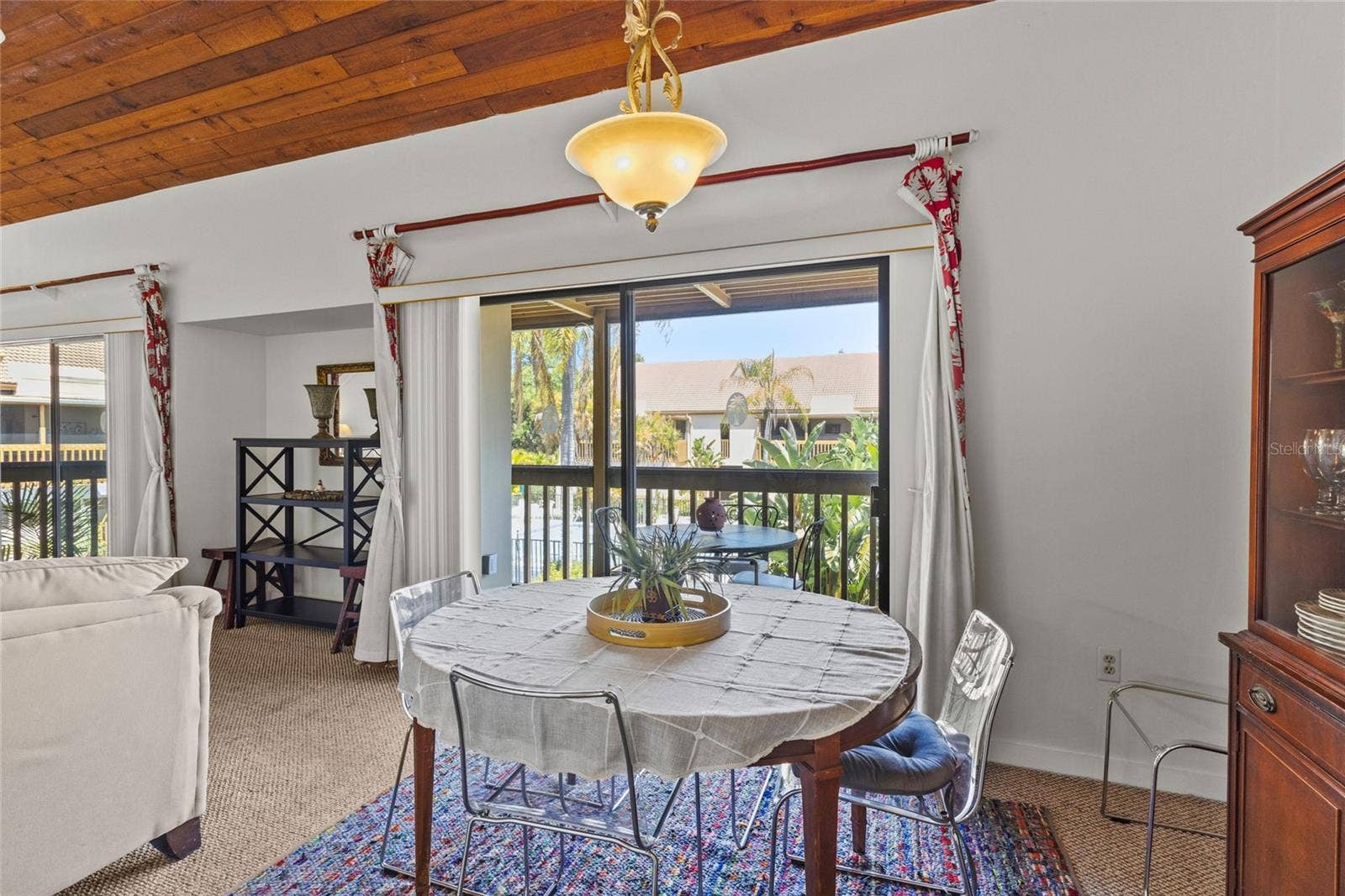 3033 WILLOW GREEN, #10, Sarasota, FL 34235 3033 WILLOW GREEN, #10, Sarasota, FL 34235