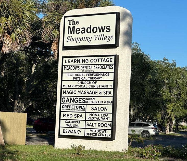 3033 WILLOW GREEN, #10, Sarasota, FL 34235 3033 WILLOW GREEN, #10, Sarasota, FL 34235