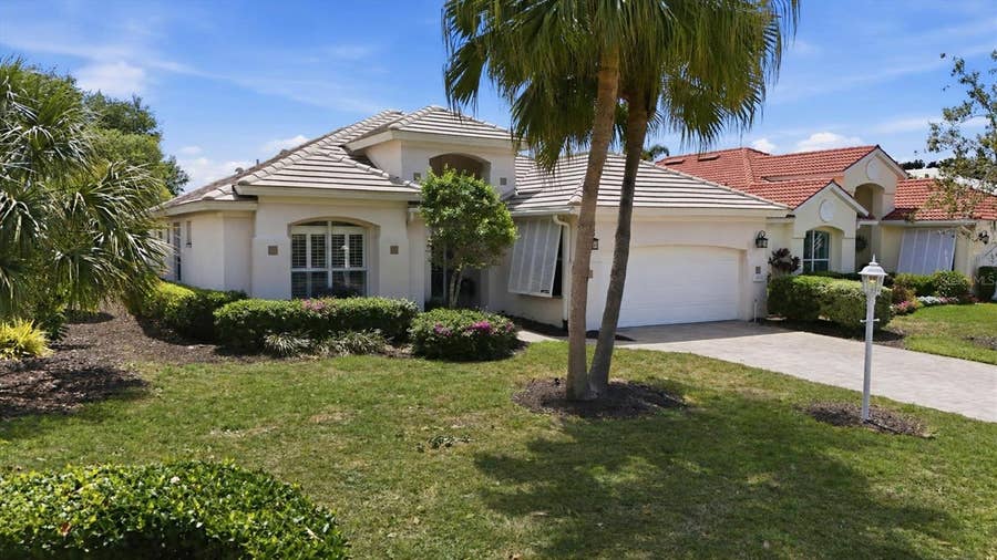 Property photo for 8025 HAMPTON COURT, University Park, FL