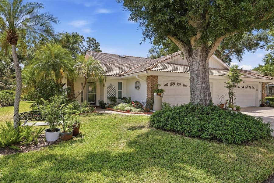 Property photo for 5723 GARDEN LAKES PALM, Bradenton, FL