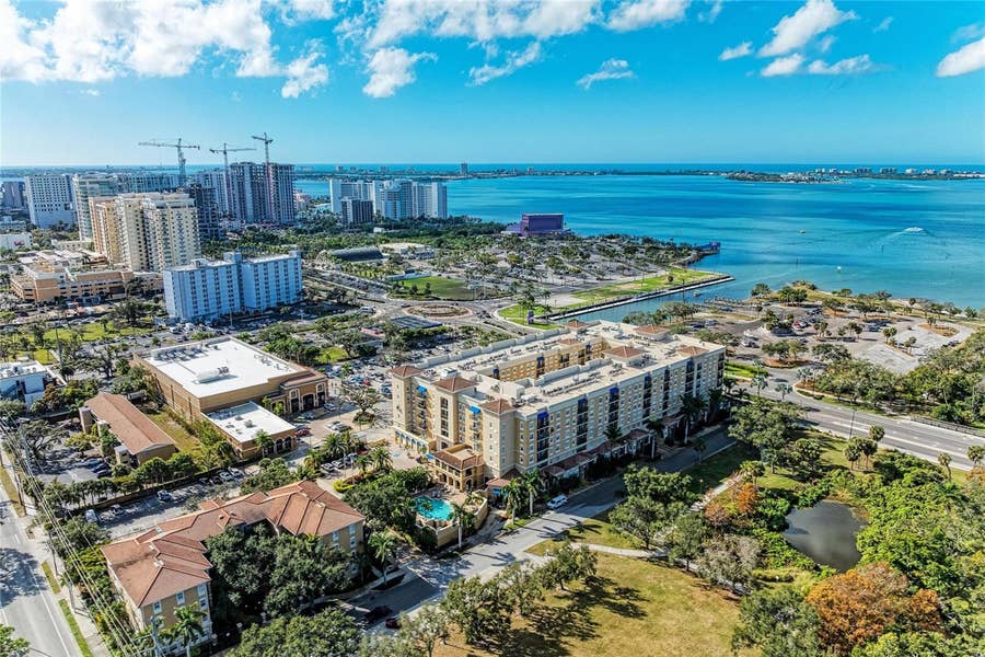 Property photo for 1064 N TAMIAMI TRAIL, #1304, Sarasota, FL