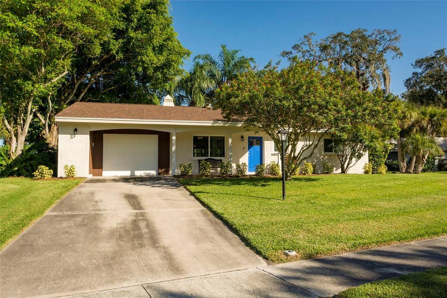 Property photo for 3005 CHASE CIRCLE, Sarasota, FL
