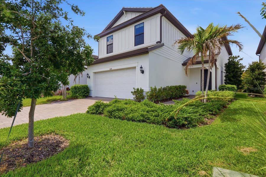 Property photo for 6126 BLUESTAR COURT, Lakewood Ranch, FL