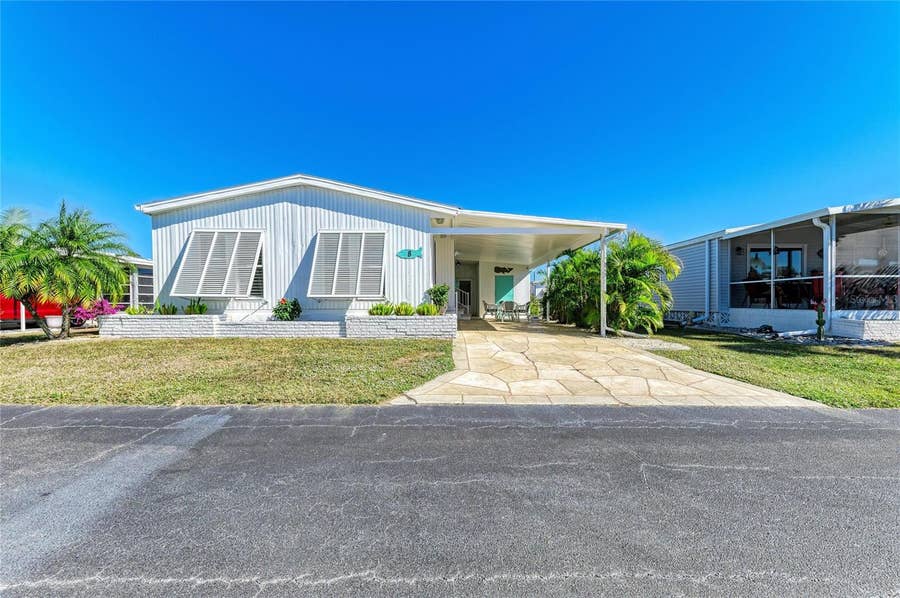 Property photo for 8 S BUENA VISTA AVENUE, Englewood, FL