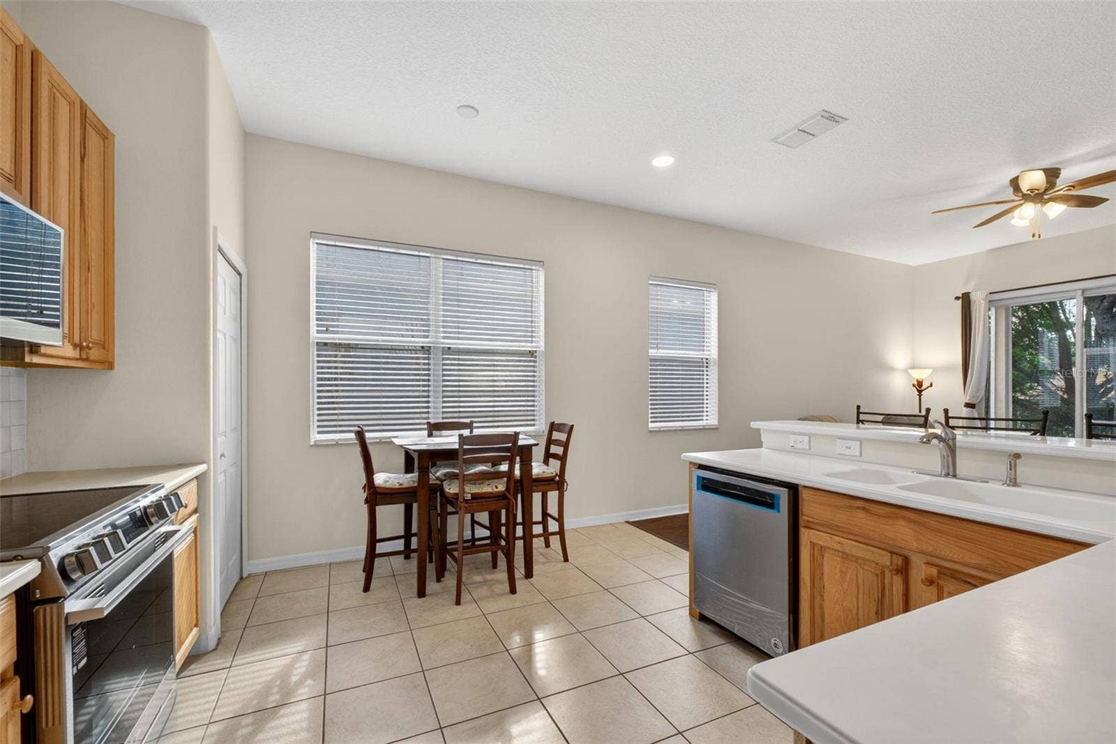 111 FLAME VINE WAY, Groveland, FL 34736