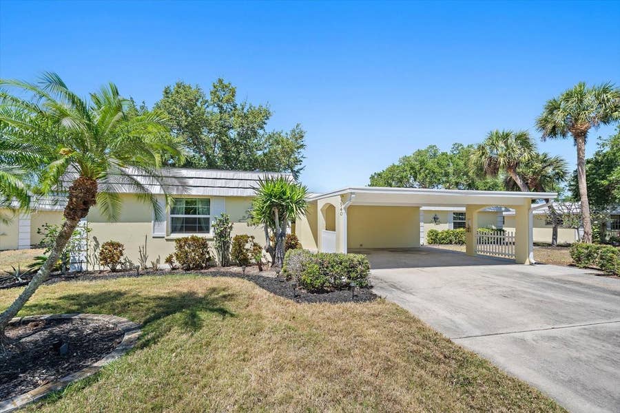 Property photo for 5940 DRIFTWOOD AVENUE, #15, Sarasota, FL