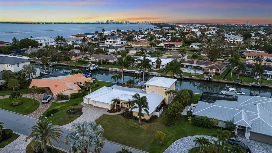 Property photo for 524 HORNBLOWER LANE, Longboat Key, FL