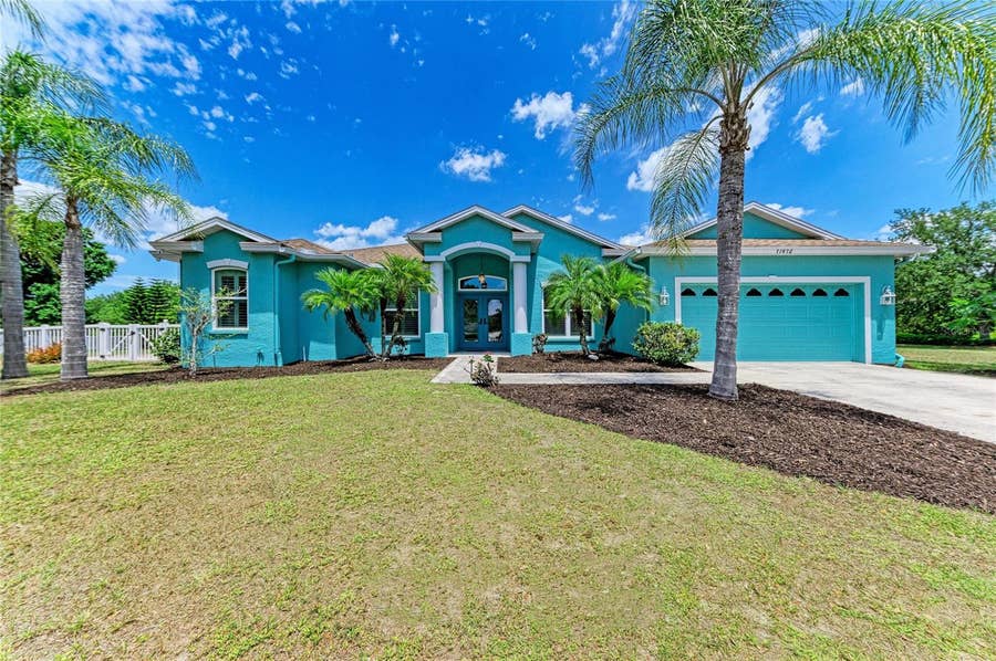 Property photo for 17612 WHITE FOX DRIVE, Parrish, FL