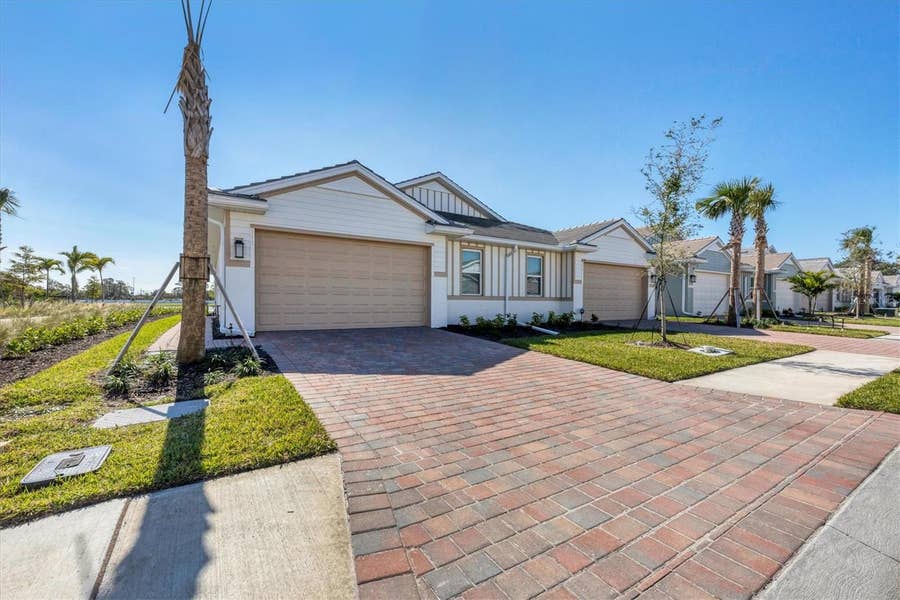 Property photo for 111 IBIZA LOOP, Venice, FL