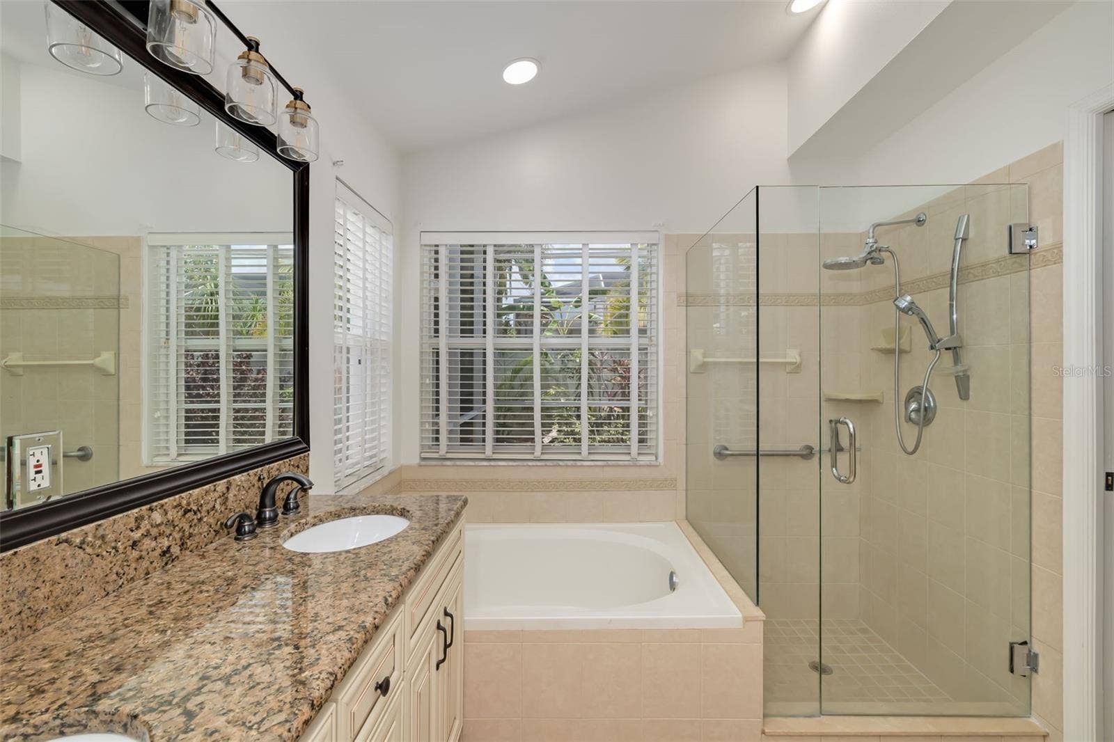 6226 BLUEFLOWER COURT, Lakewood Ranch, FL 34202 6226 BLUEFLOWER COURT, Lakewood Ranch, FL 34202