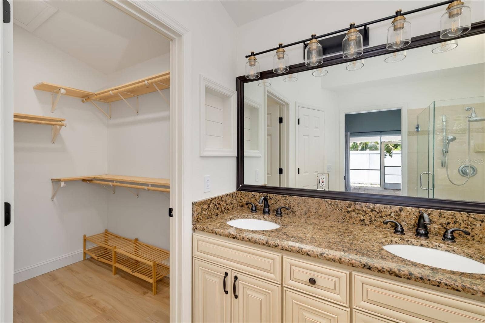 6226 BLUEFLOWER COURT, Lakewood Ranch, FL 34202 6226 BLUEFLOWER COURT, Lakewood Ranch, FL 34202