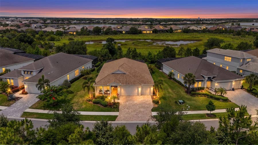 Property photo for 733 TAILWIND PLACE, Sarasota, FL