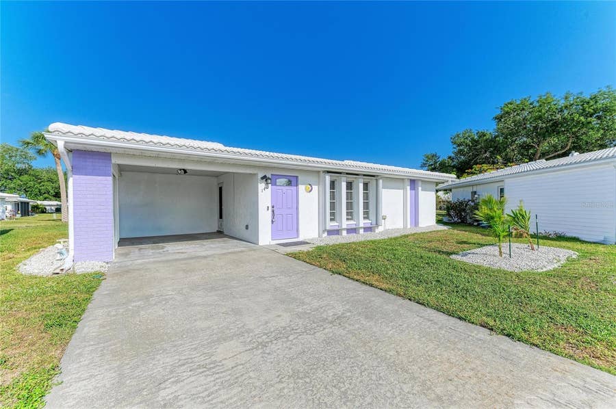 Property photo for 140 CIRCLEWOOD DRIVE, #C1-4, Venice, FL