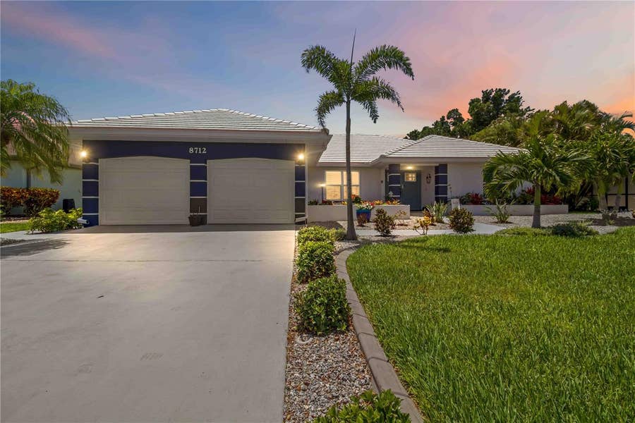 Property photo for 8712 53RD AVENUE W, Bradenton, FL