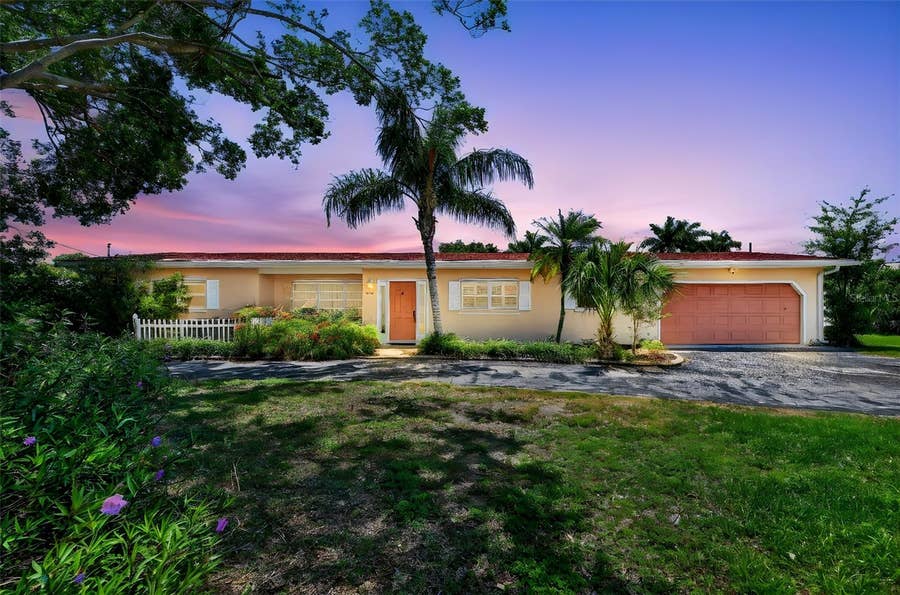 Property photo for 6100 HOLLYWOOD BOULEVARD, Sarasota, FL
