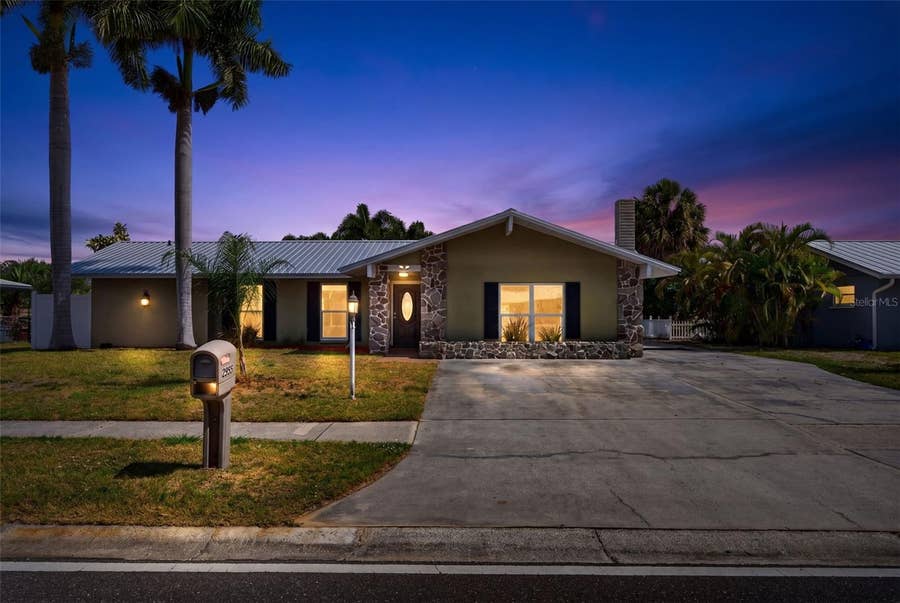Property photo for 2555 CONSTITUTION BOULEVARD, Sarasota, FL