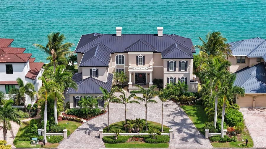 Property photo for 667 MOURNING DOVE DRIVE, Sarasota, FL