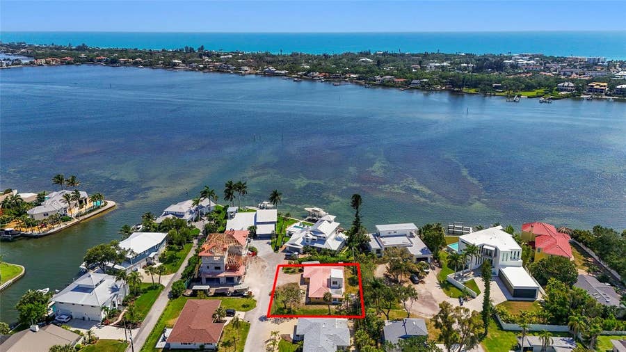 Property photo for 1613 IDLE LANE, Sarasota, FL