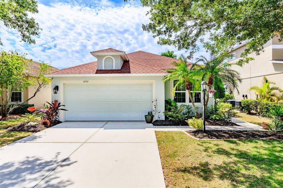 Property photo for 6242 BLUE RUNNER COURT, Lakewood Ranch, FL