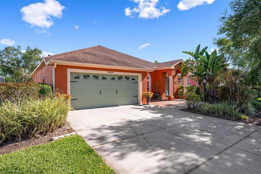 Property photo for 1434 MILLBROOK CIRCLE, Bradenton, FL