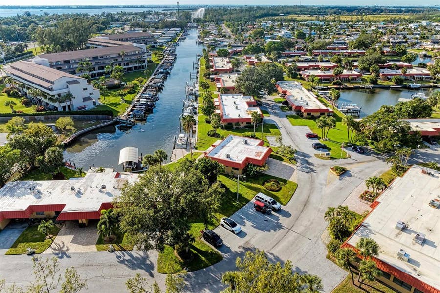 Property photo for 9409 CATALINA DRIVE, Bradenton, FL