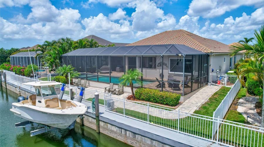 Property photo for 591 MAST DRIVE, Bradenton, FL