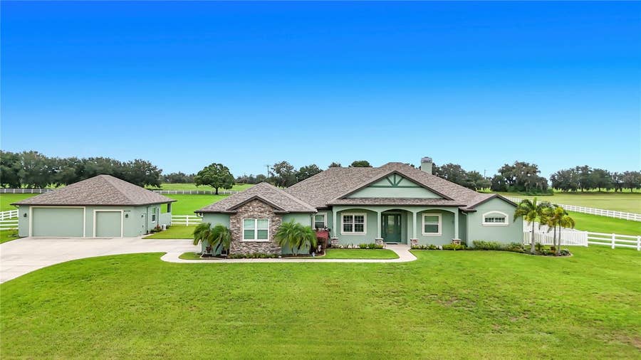 Property photo for 6130 FOXBROOK TRAIL, Parrish, FL