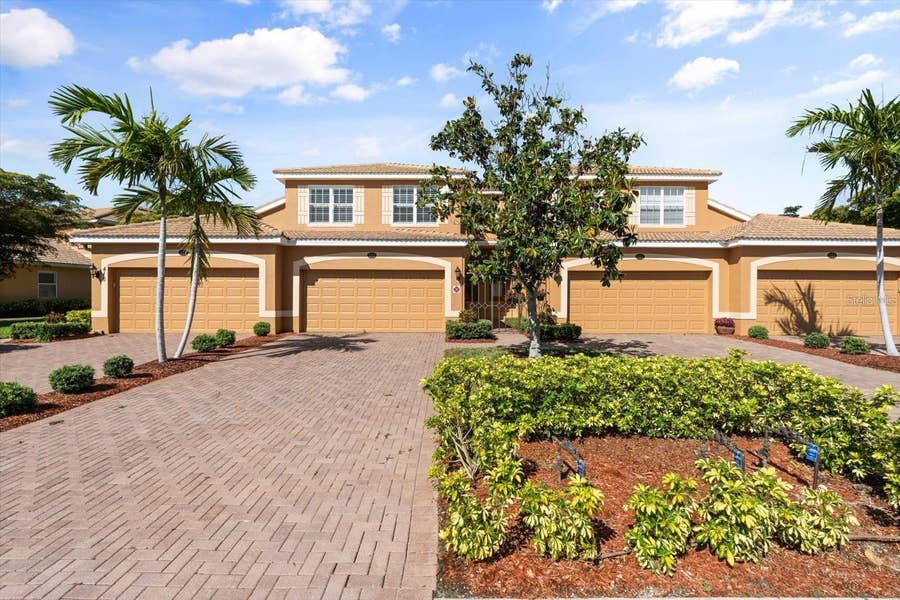 Property photo for 416 WINDING BROOK LANE, #102, Bradenton, FL