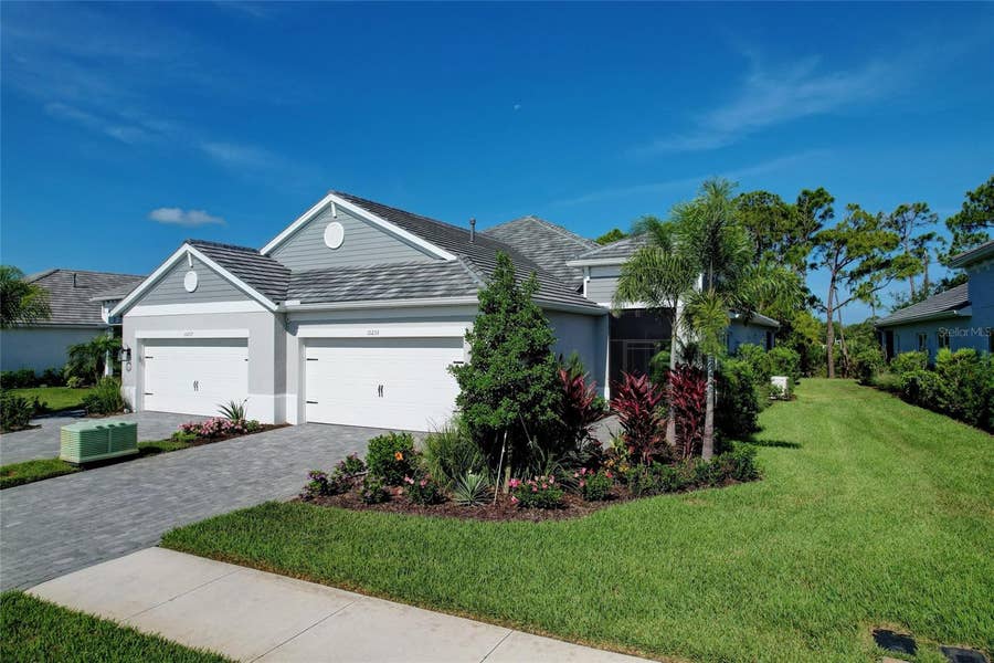 Property photo for 10233 LAKE WALES CIRCLE, Sarasota, FL