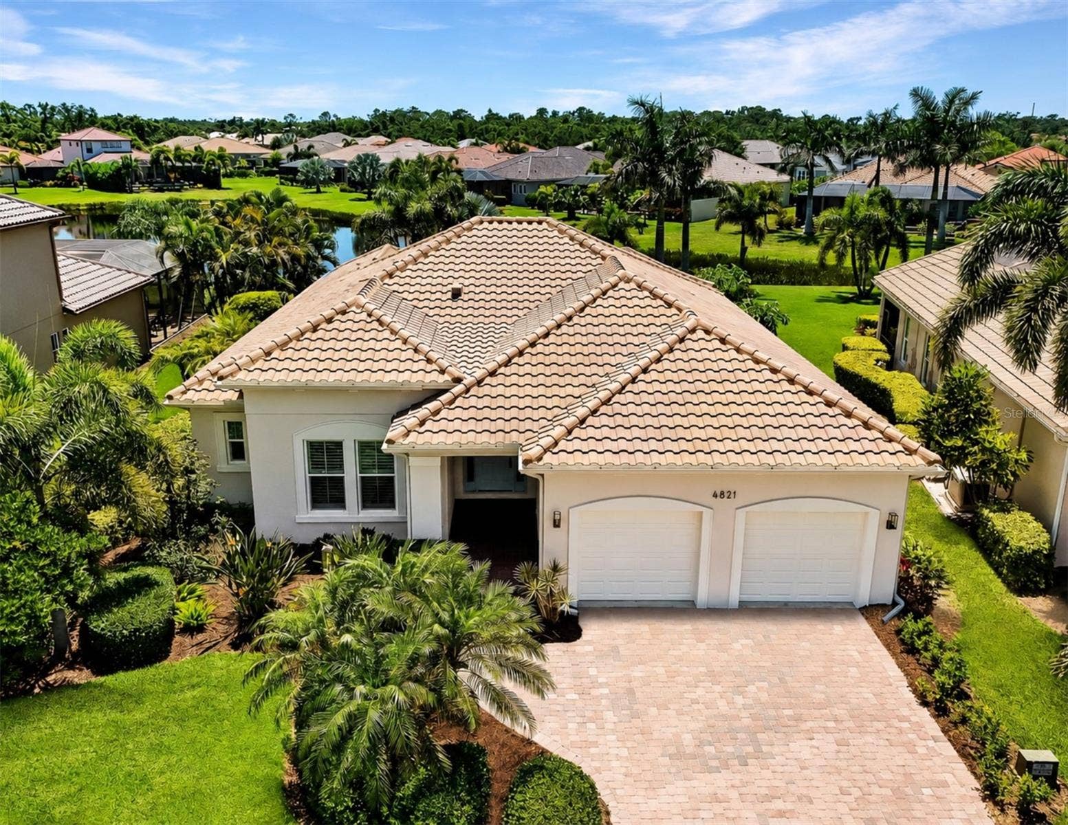 4821 ROYAL DORNOCH CIRCLE, Bradenton, FL 34211 4821 ROYAL DORNOCH CIRCLE, Bradenton, FL 34211