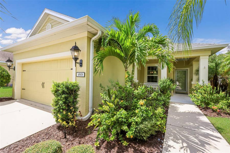 Property photo for 4908 BOSTON COMMON GLEN, Bradenton, FL