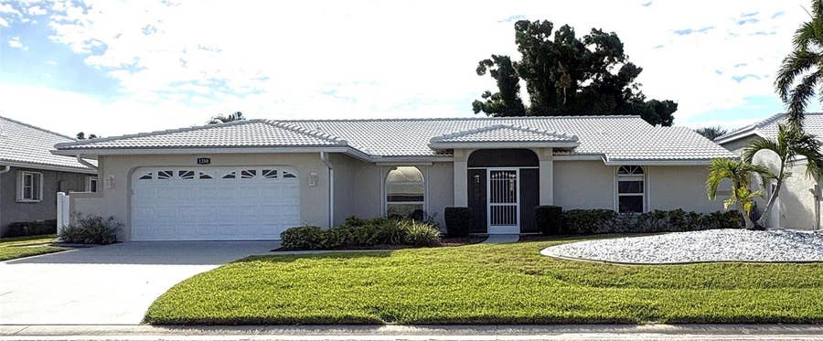 Property photo for 1280 COVEY COURT, Venice, FL