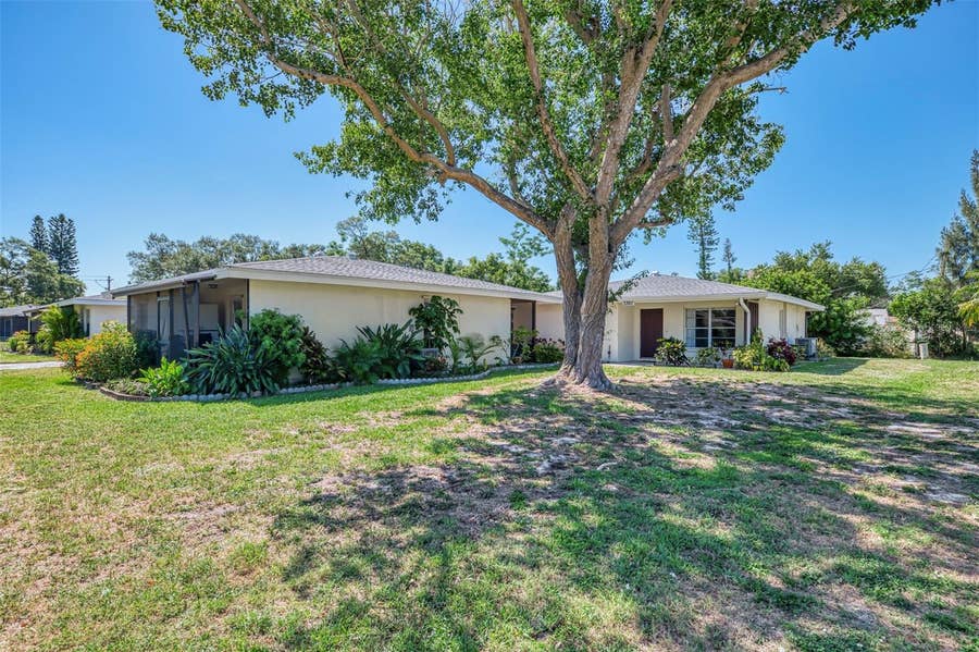 Property photo for 3360 RAMBLEWOOD DRIVE S, #8, Sarasota, FL