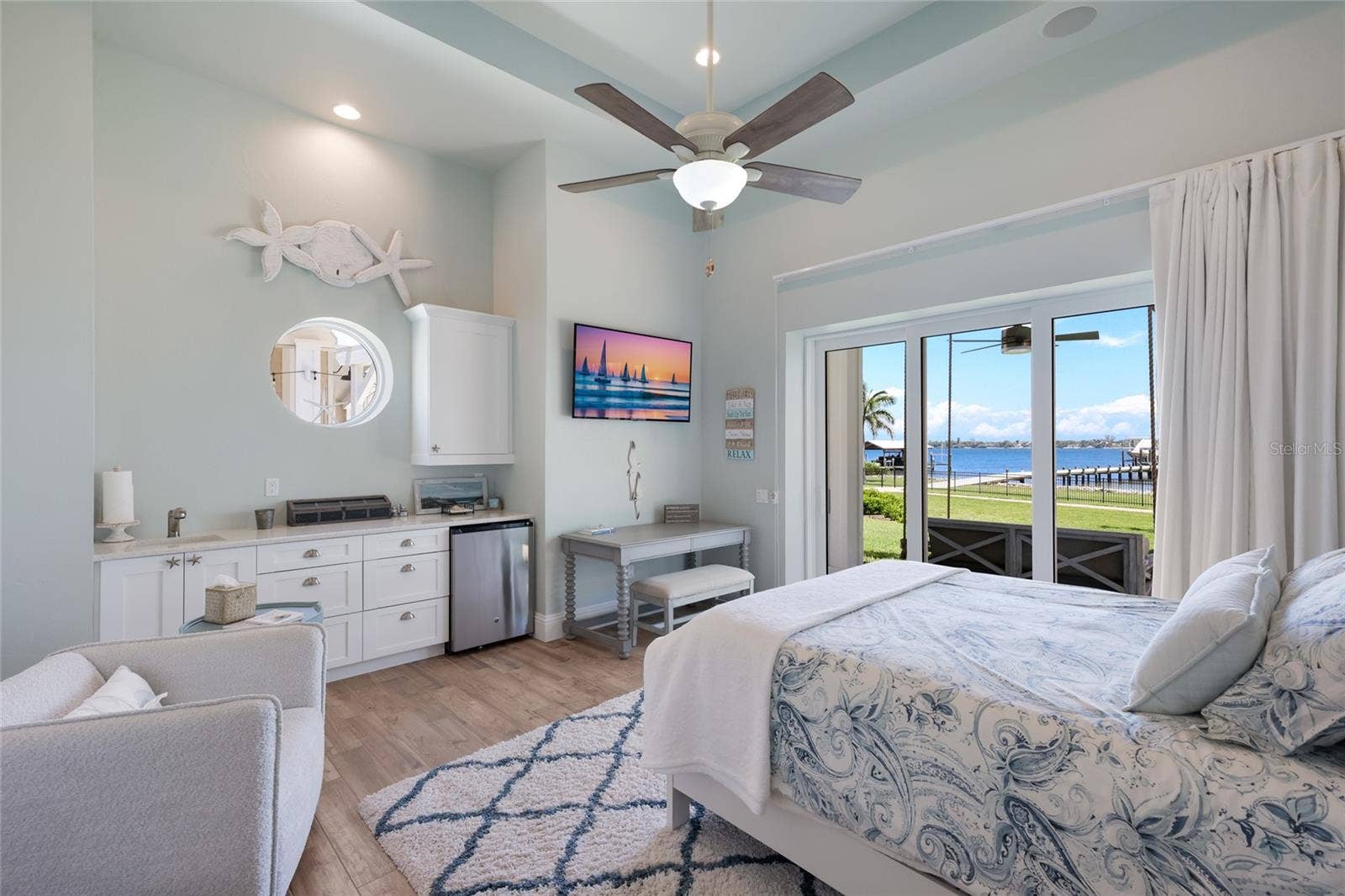 Detached Bedroom Suite