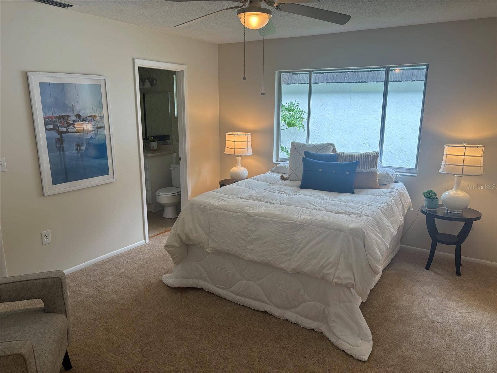 Primary Bedroom Has a walk in closet