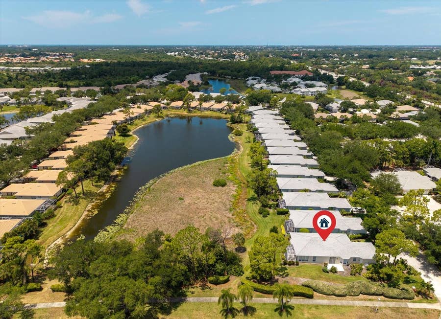 Property photo for 831 CHALMERS DRIVE, #831, Venice, FL