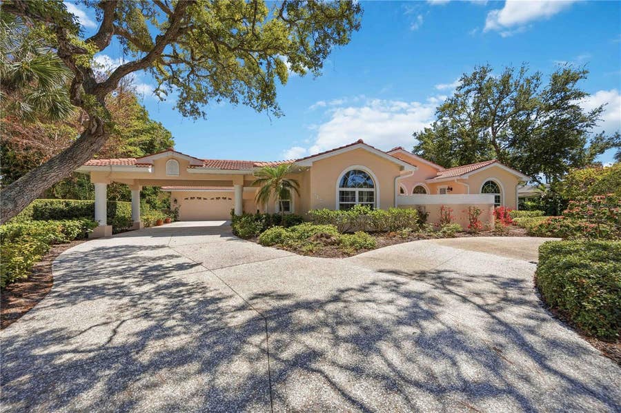Property photo for 517 GRANADA AVENUE, Venice, FL
