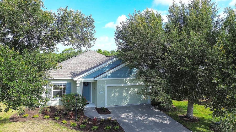 Property photo for 1450 BLUE HORIZON CIRCLE, Bradenton, FL