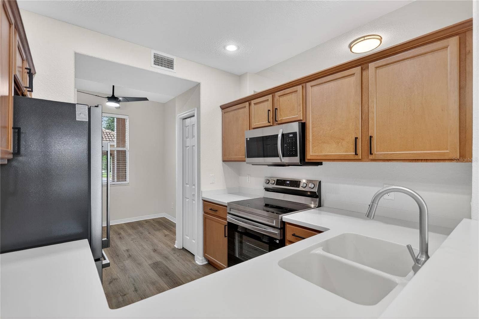 915 FAIRWAYCOVE LANE, #101, Bradenton, FL 34212
