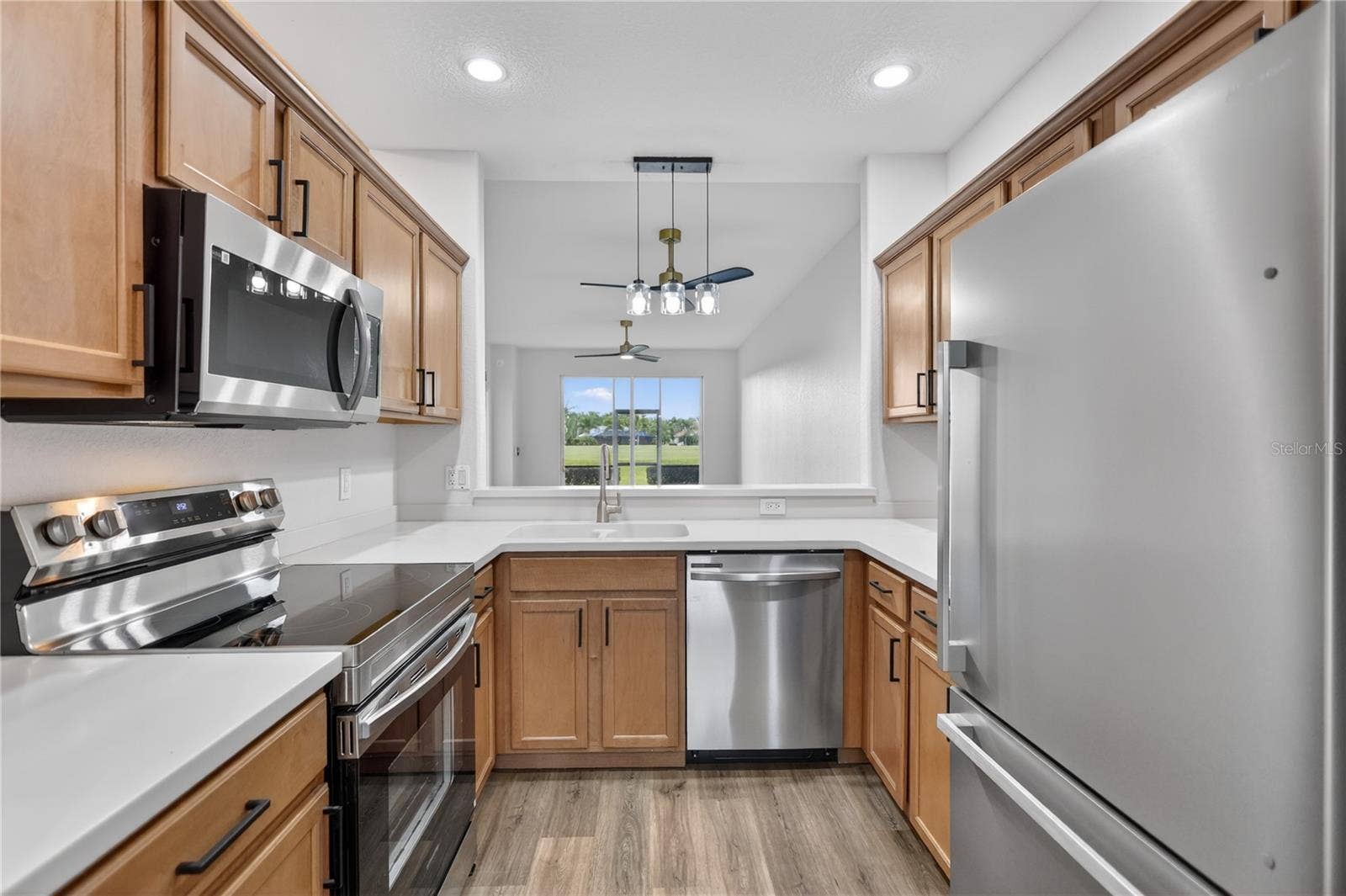 915 FAIRWAYCOVE LANE, #101, Bradenton, FL 34212