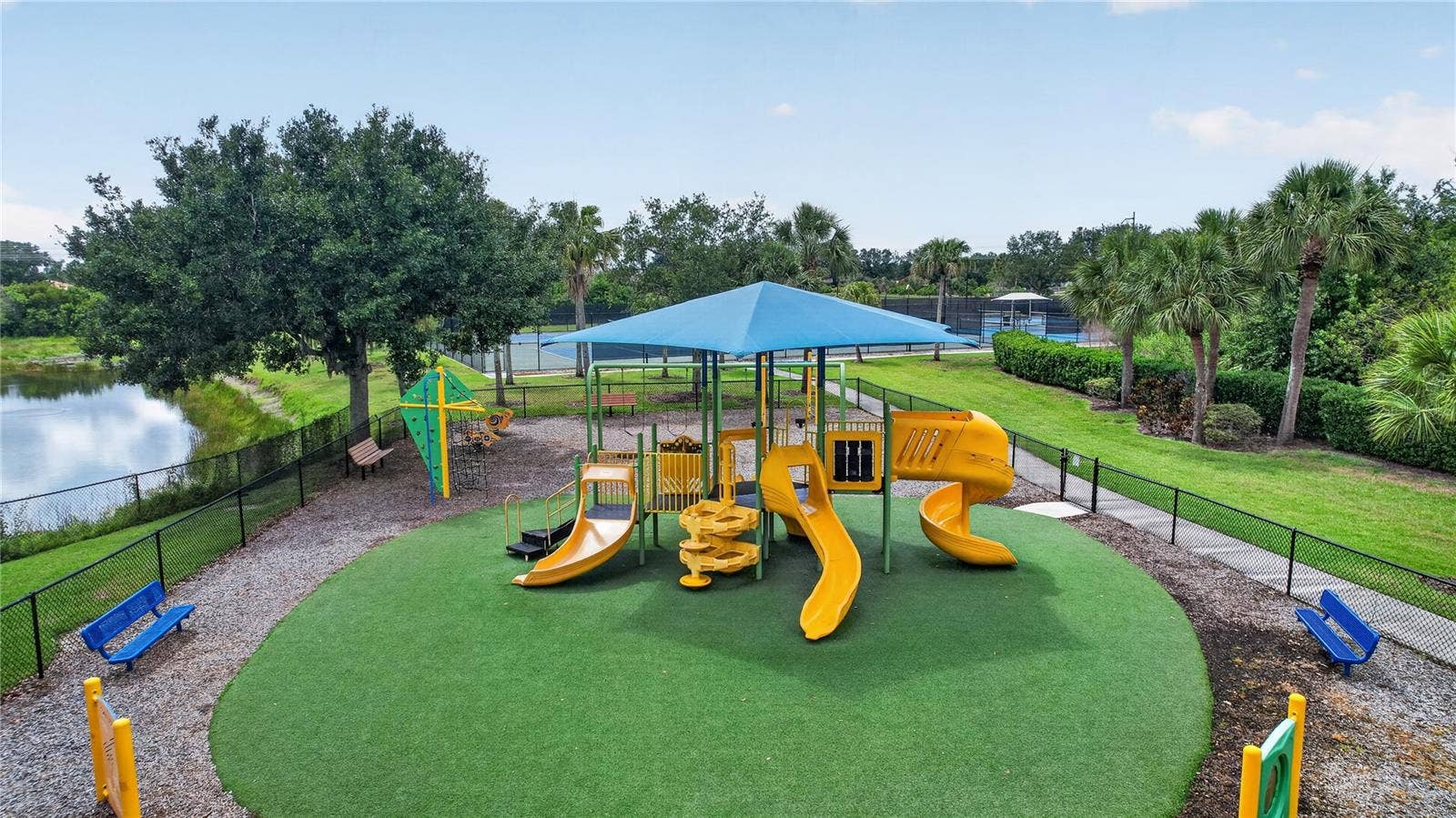 915 FAIRWAYCOVE LANE, #101, Bradenton, FL 34212