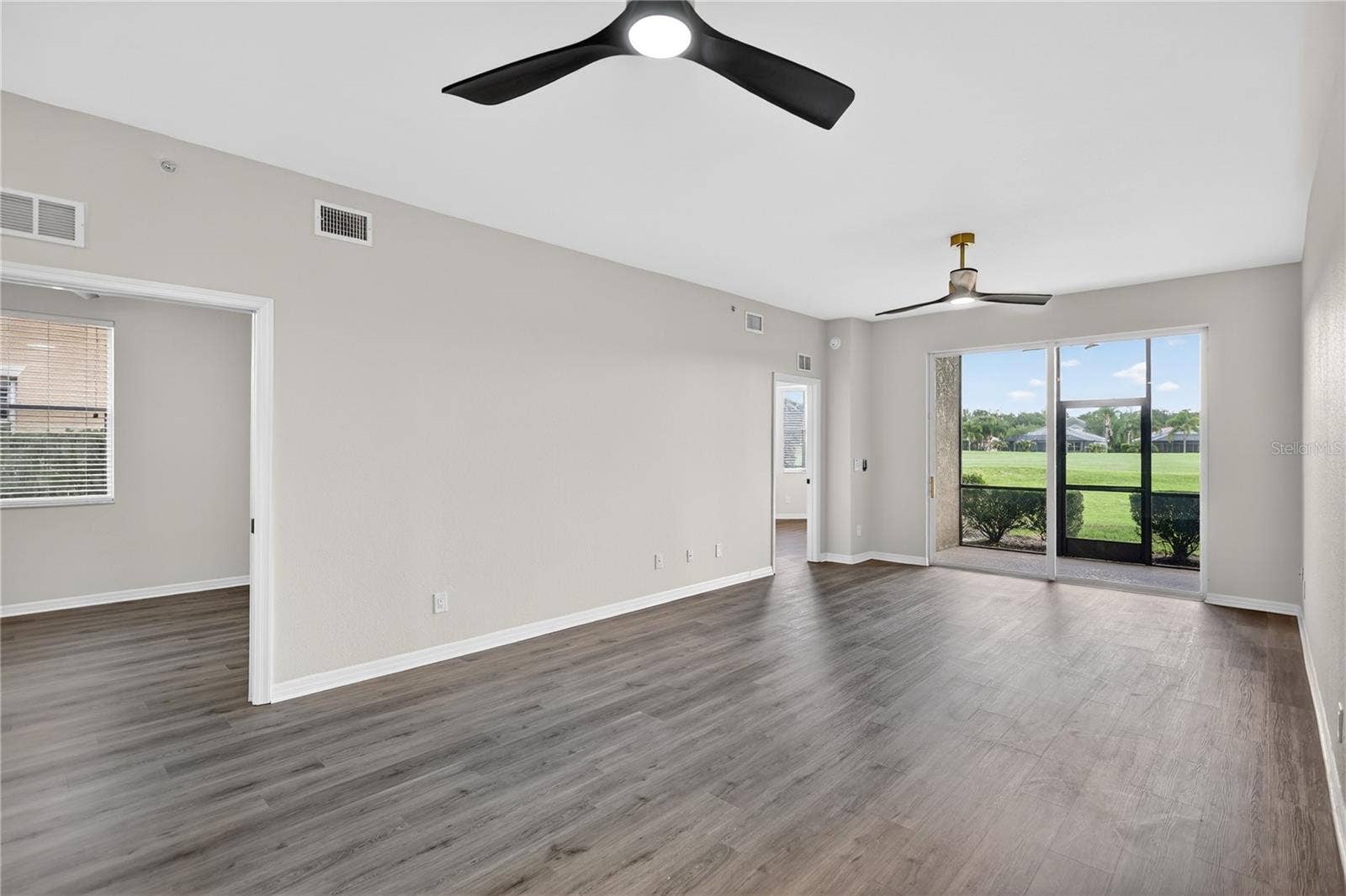 915 FAIRWAYCOVE LANE, #101, Bradenton, FL 34212