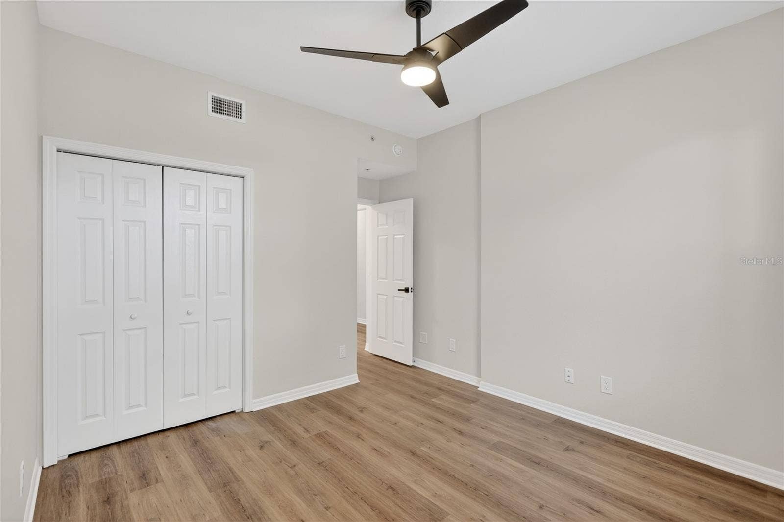 915 FAIRWAYCOVE LANE, #101, Bradenton, FL 34212