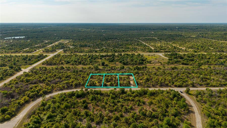 Property photo for 8608 FIREGLOW CIRCLE, North Port, FL